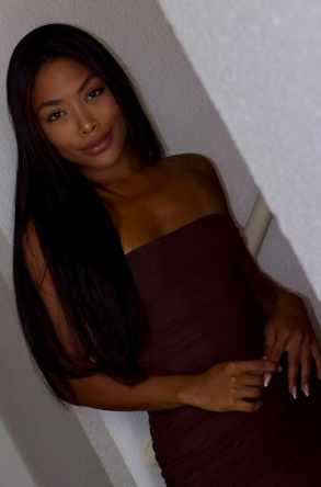 Escort Naomi from Paddington